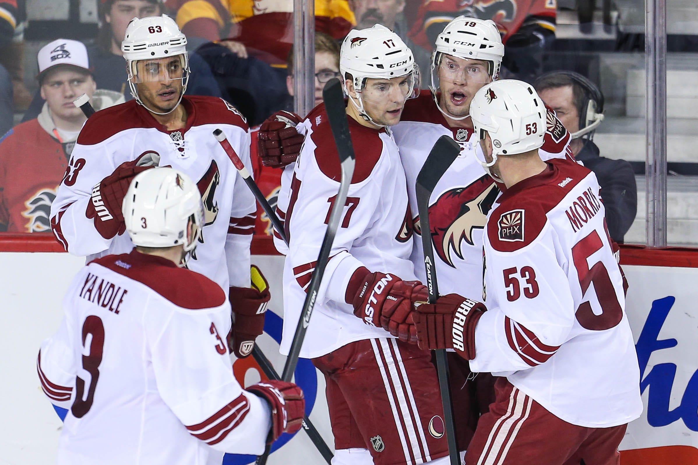 arizona coyotes jersey change